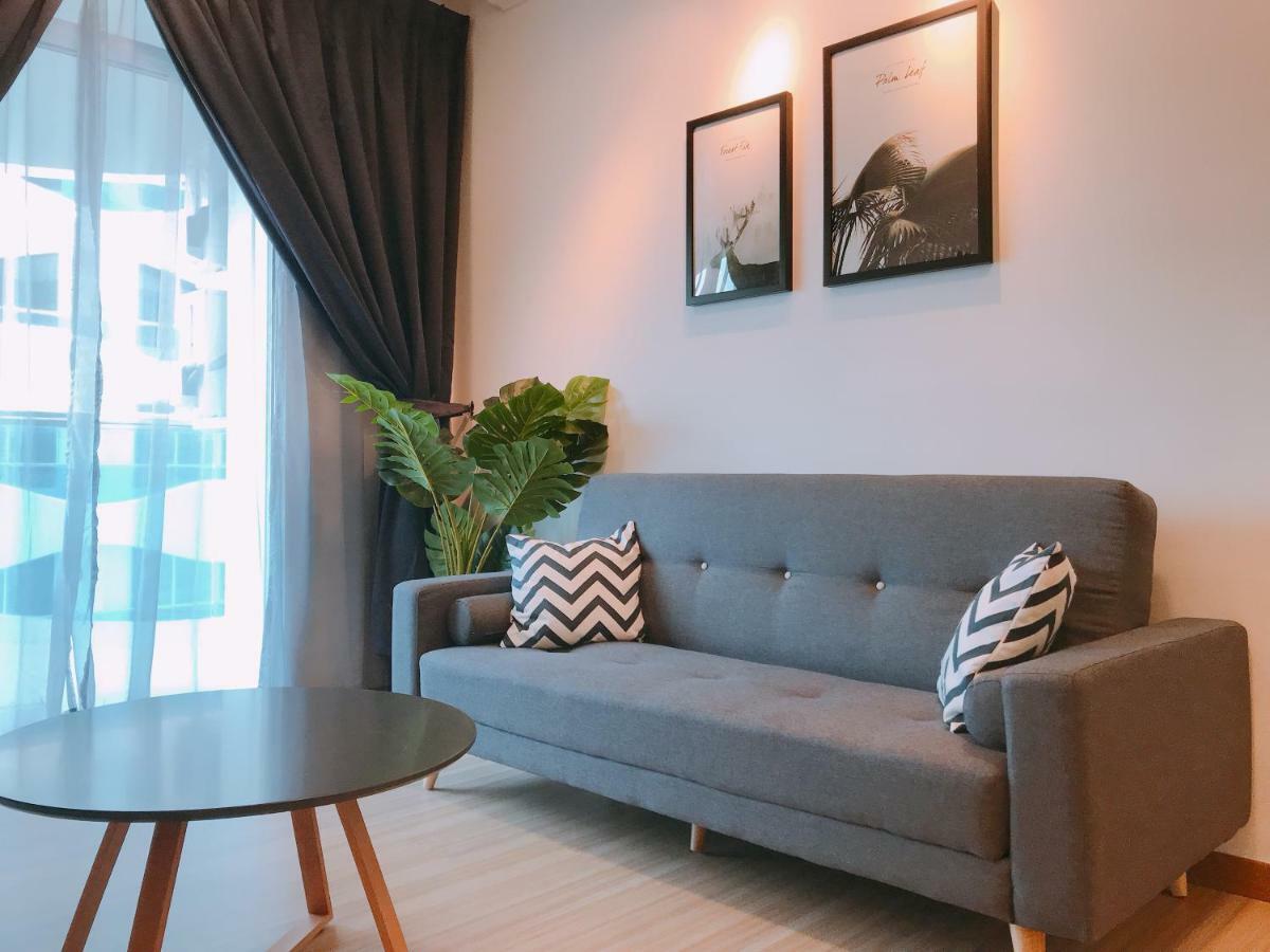 Apartment Mykey The Wave A-17-15 *